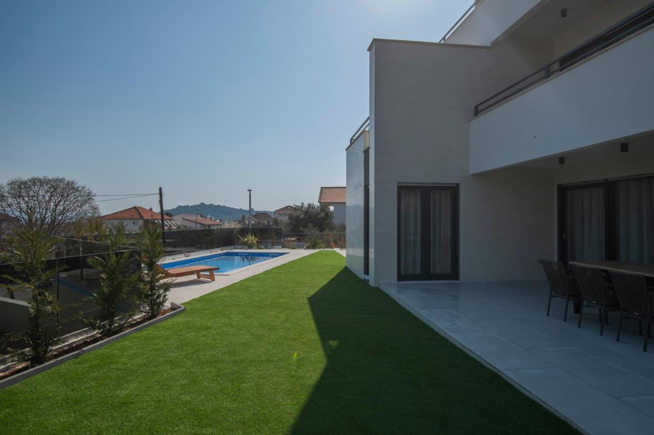 Villa Magna Luxury Apartments Murter Exterior photo