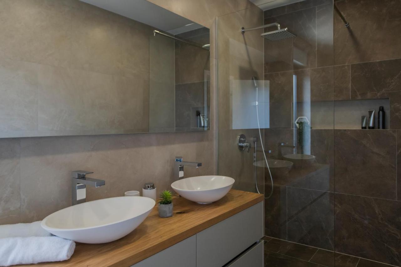 Villa Magna Luxury Apartments Murter Exterior photo